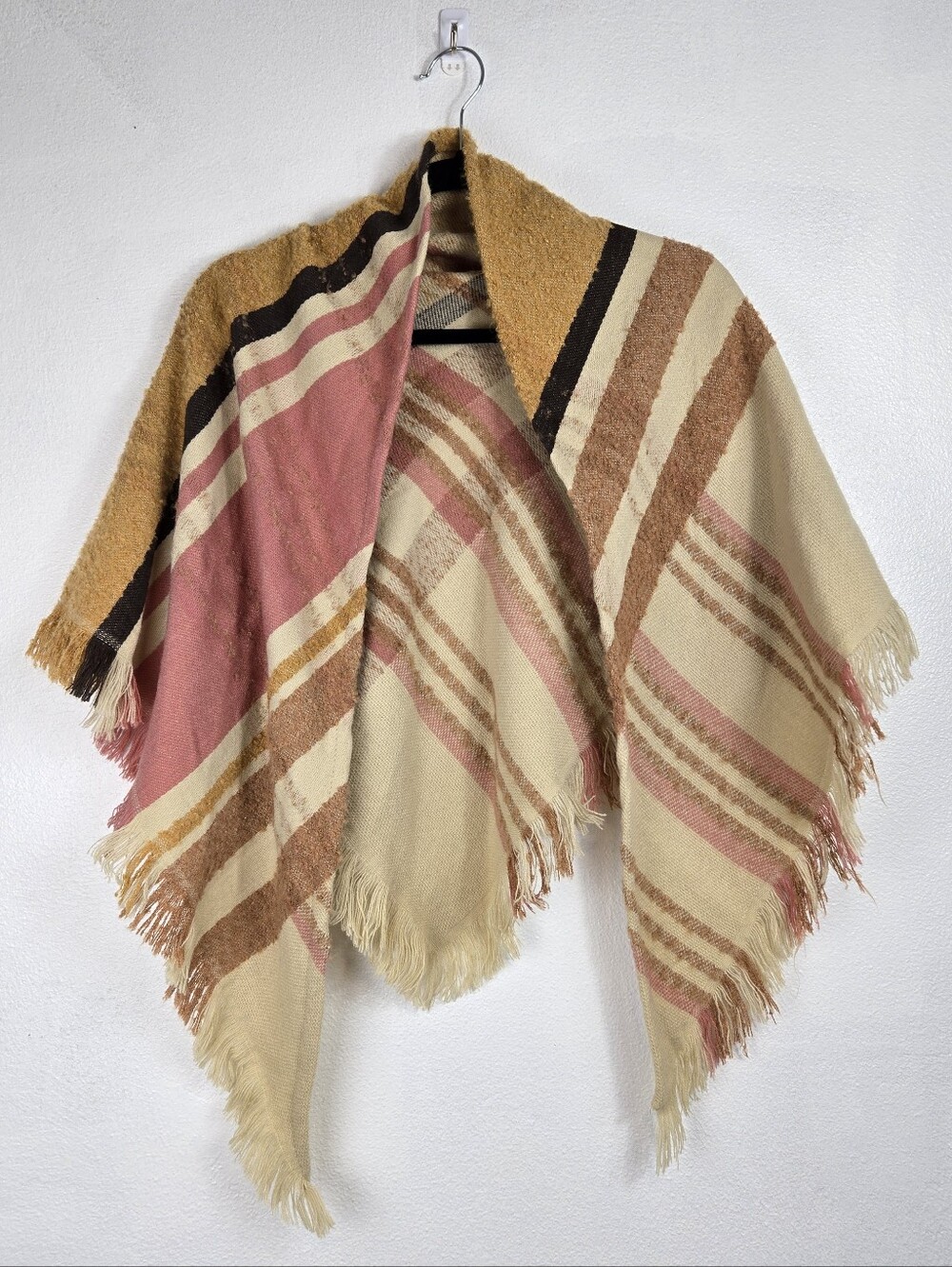 Sonoma Triangle Scarf Shawl Fringed Camel Tan Dusty Rose Plaid Cream Grandma OS
